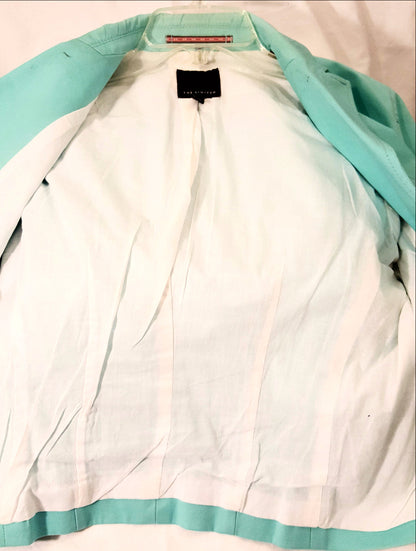 Limited Capri Pants Suit